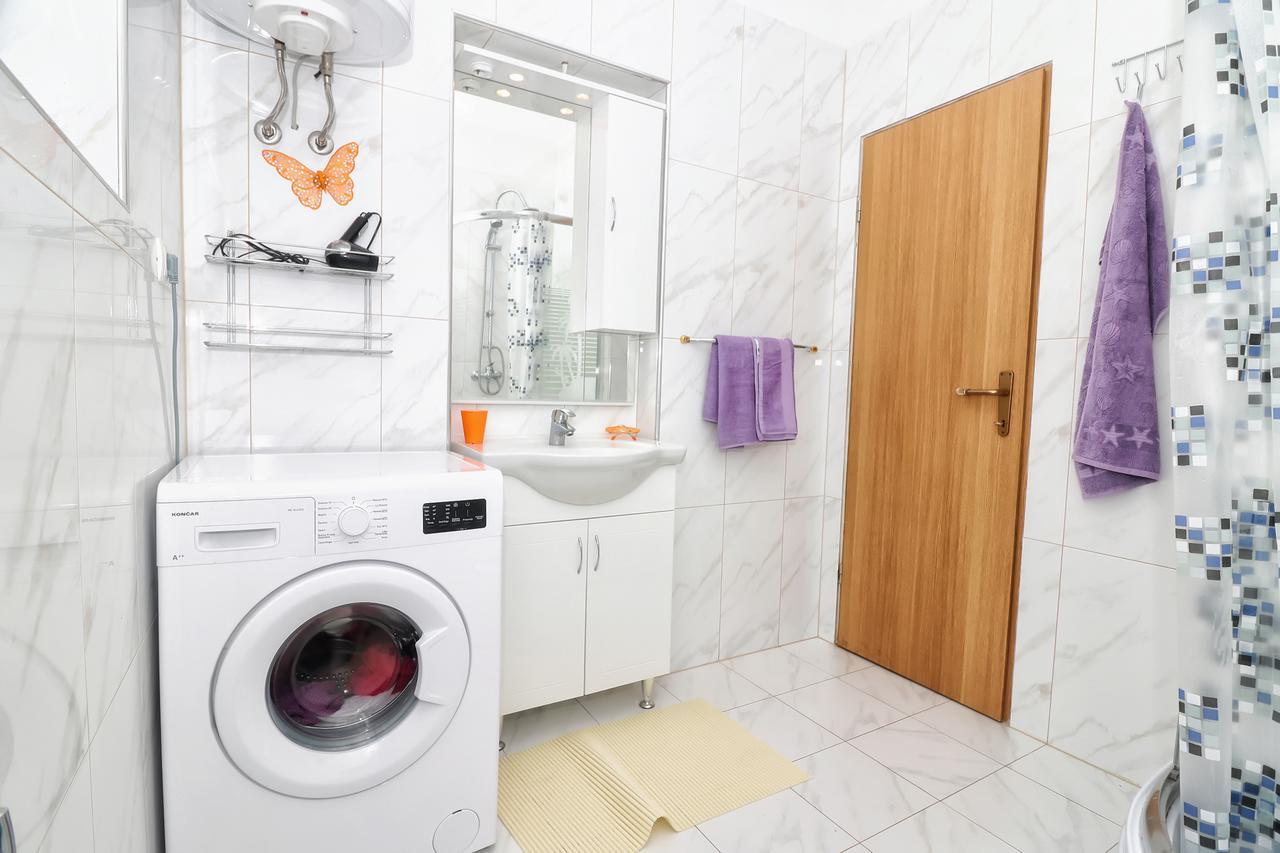 Apartments Amalia Ровинь Экстерьер фото