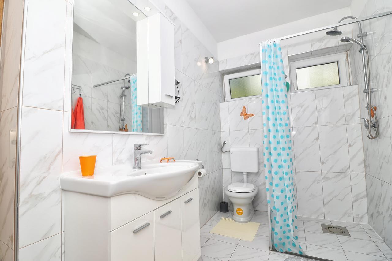 Apartments Amalia Ровинь Экстерьер фото