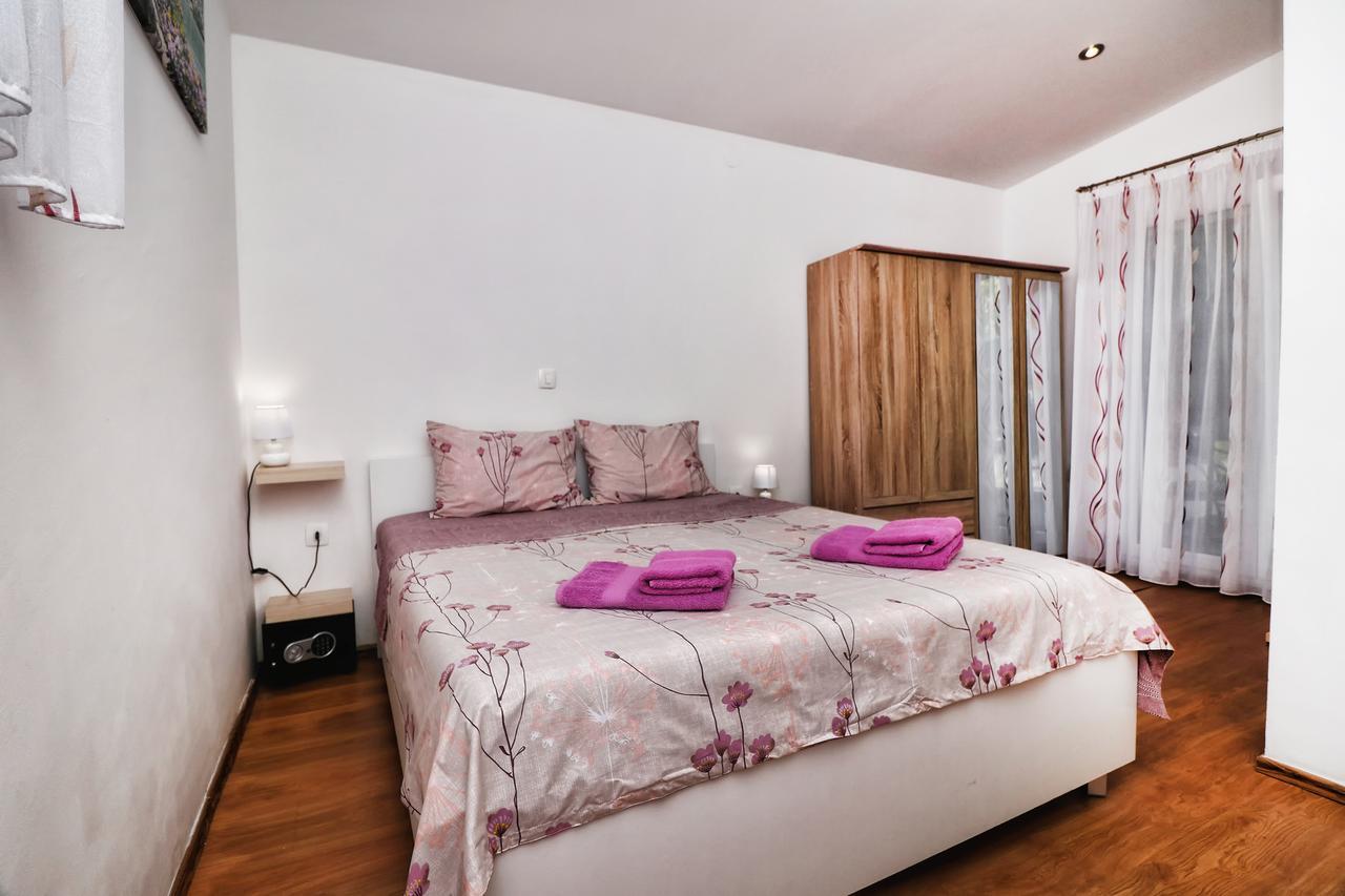Apartments Amalia Ровинь Экстерьер фото