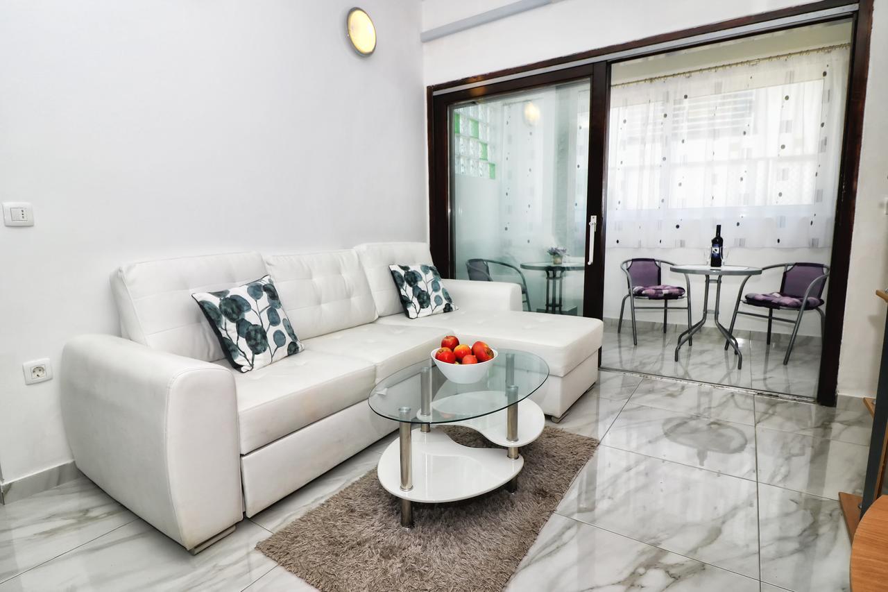 Apartments Amalia Ровинь Экстерьер фото