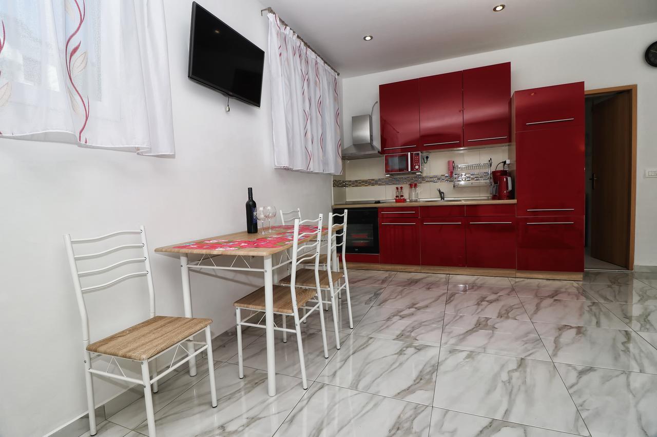 Apartments Amalia Ровинь Экстерьер фото
